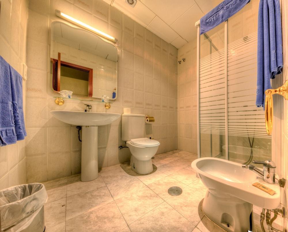 Hotel Sandra Алькала-де-Гуадаїра Екстер'єр фото