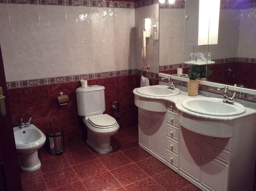 Hotel Sandra Алькала-де-Гуадаїра Екстер'єр фото