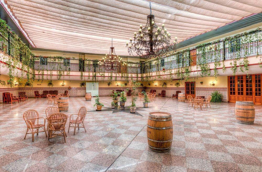 Hotel Sandra Алькала-де-Гуадаїра Екстер'єр фото